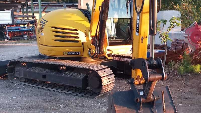 OmecoHub - JCB 8080